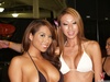 ; Christine Mendoza & KT So; Street Car Showoff 2...; Honolulu, Hawaii, USA; Profil: Rowald; Hochgeladen: 2011 Apr 08;